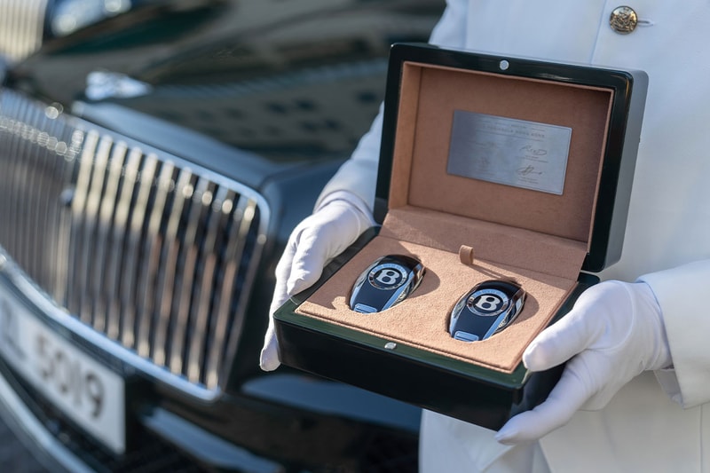 Bentley Bentayga EWB Peninsula Hong Kong Fleet Info