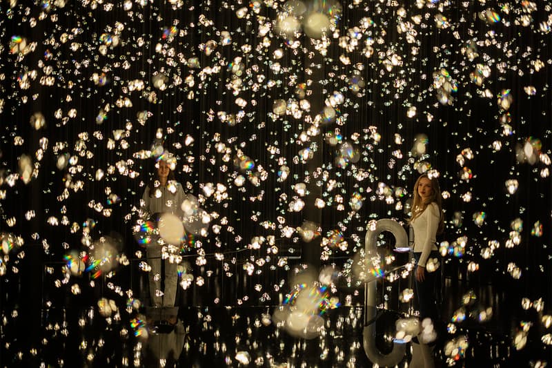 Rafael Lozano-Hemmer Captures 7,000 Heartbeats Inside Swarovski Crystals