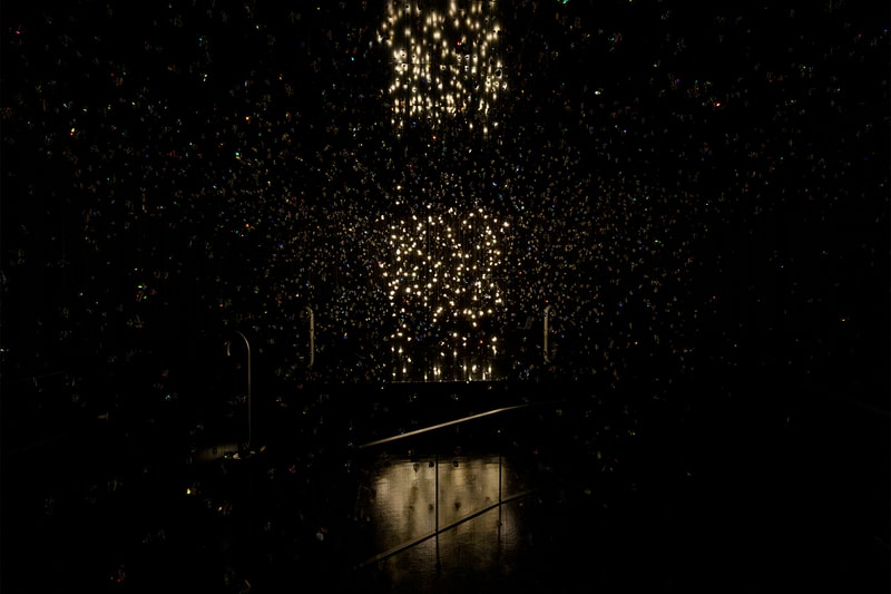 Rafael Lozano-Hemmer Captures 7,000 Heartbeats Inside Swarovski Crystals