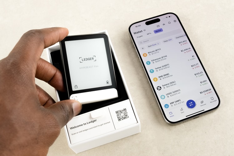 Unboxing: On-the-Go Crypto Security Starts with Ledger Flex