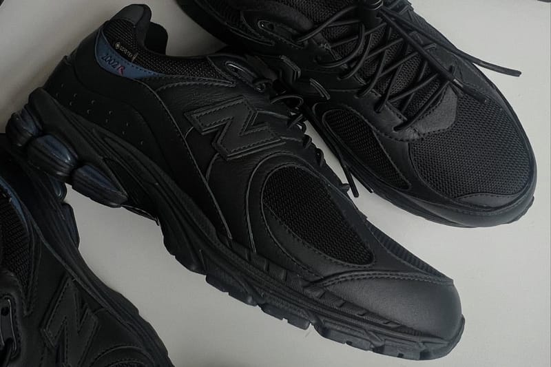 JJJJound анонсирует еще одну коллаборацию GORE-TEX New Balance 2002R