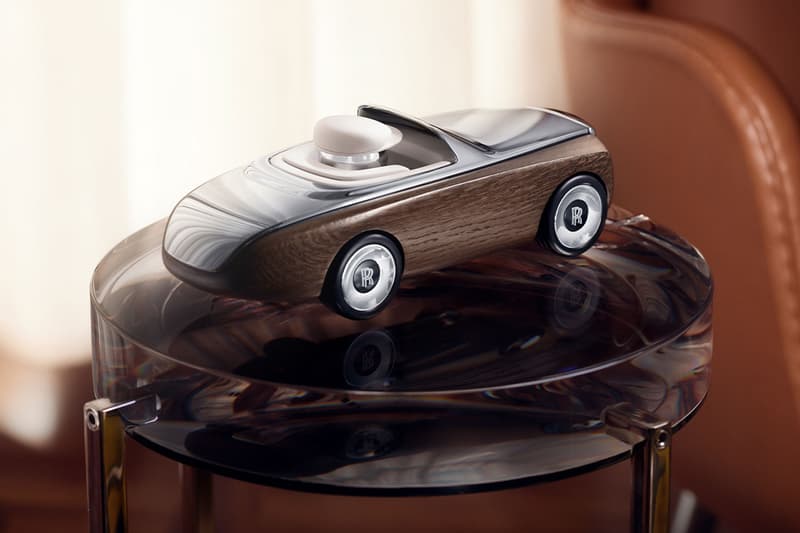 Rolls Royce Cameo Miniature Home Decor Model Info