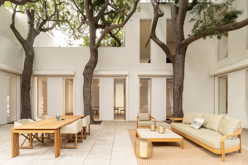 Armani/Casa Boutique Robertson Boulevard Los Angeles Info 