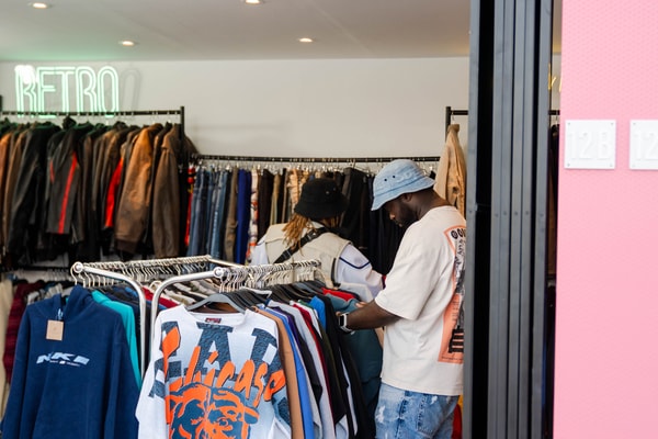 market outside the box etisalat motb shopping fair dubai design district vintage retro thrifting nissan shisedo food vendor talabat dance music entertainment 