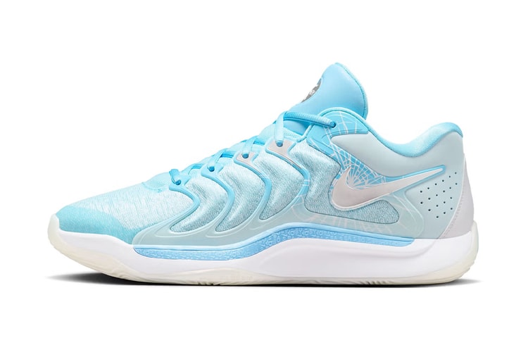 Official Look at the Nike KD 17 “Christmas”