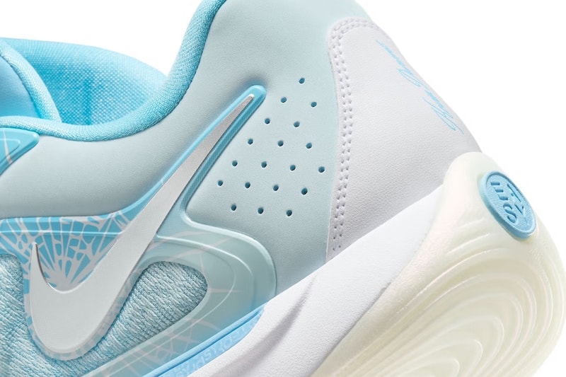 Nike KD 17 “Christmas” FZ1525-400 Aquarius Blue/Glacier Blue-White-Metallic Silver kevin durant holiday 2024 release icy blue