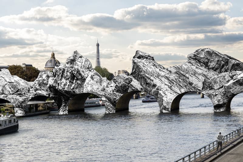 JR France Paris French Christo Jeanne Claude Land Art Projet Pont Neuf Wrapped Foundation Artwork.