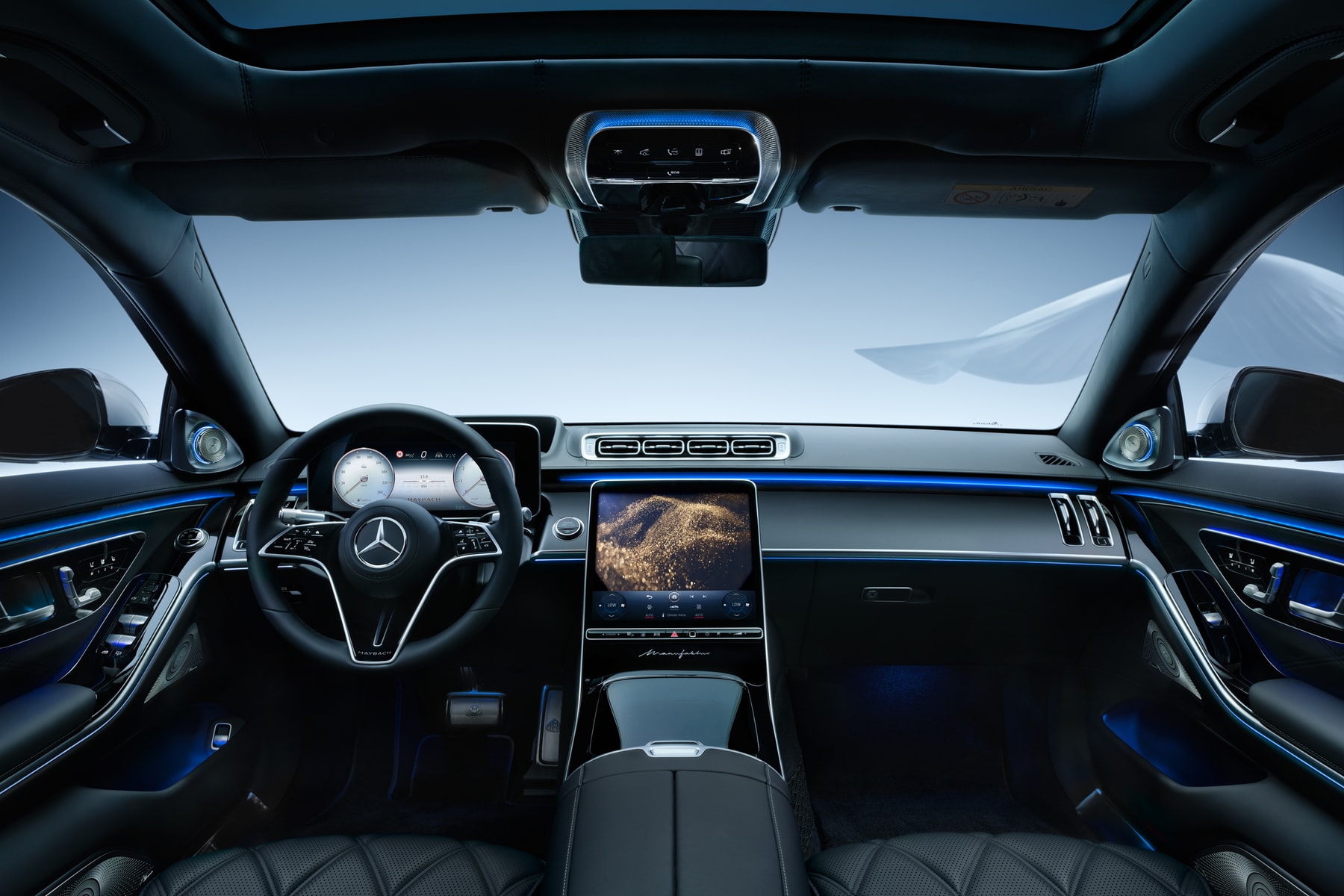 mercedes-maybach s-class mercedes sedan z 223 680 mbux infotainment project maybach v12 engine chauffeur driving experience luxury automotive car oled central display haute voiture Robbe & Berking