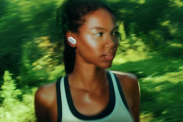 Natura Umana Humanpods Earbus AI CES 2025