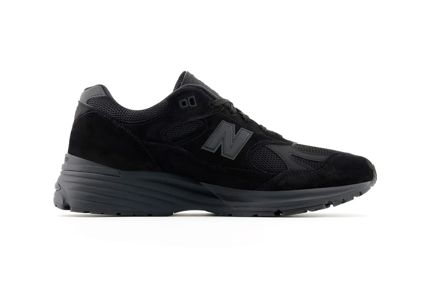 New Balance 991v2 Surfaces in "Triple Black" U991KK2 dad shoes sneakers nb all black 
