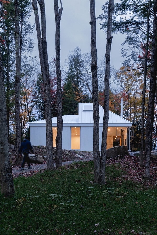 This Woodland Cabin is Designed to be the Ultimate Retreat
