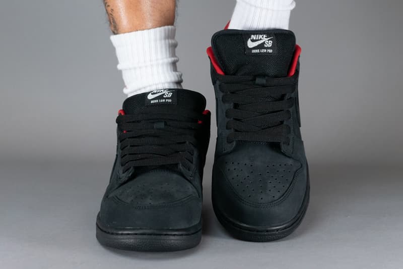 Supreme x Nike SB Dunk Low "Black" HQ8487-001 premium suede streetwear imprint swoosh skate shoes 94 collaboration