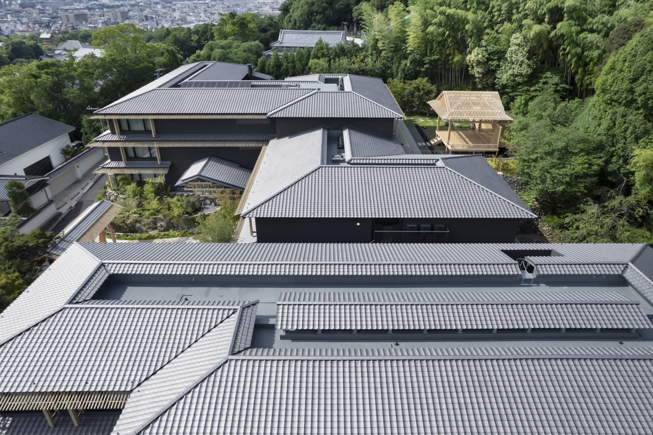 Kengo Kuma Banyan Tree Higashiyama Kyoto Hotel Architecture Japan noh stage bamboo pavilion onsen 