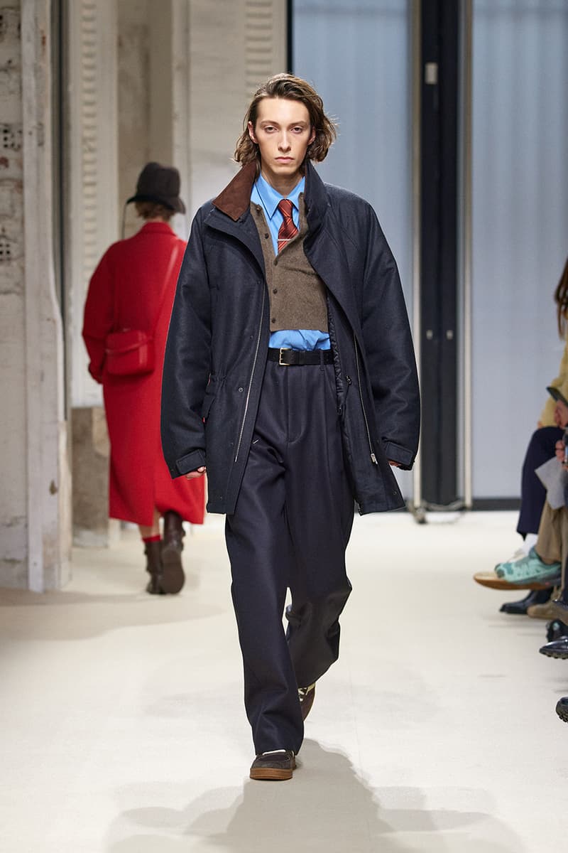 AURALEE FW25 Paris Fashion Week Collection japanese label ryota iwai new balance new balance t500 collaboration runway