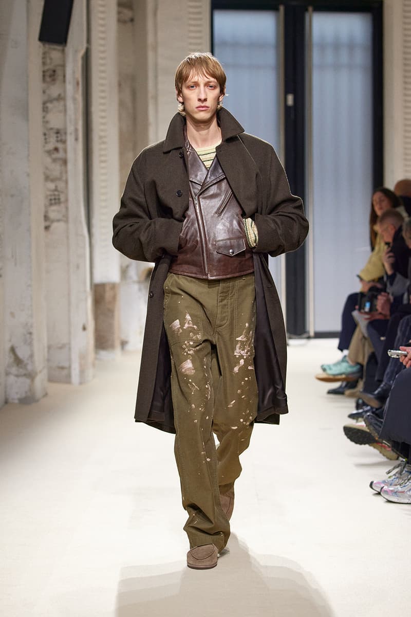 AURALEE FW25 Paris Fashion Week Collection japanese label ryota iwai new balance new balance t500 collaboration runway