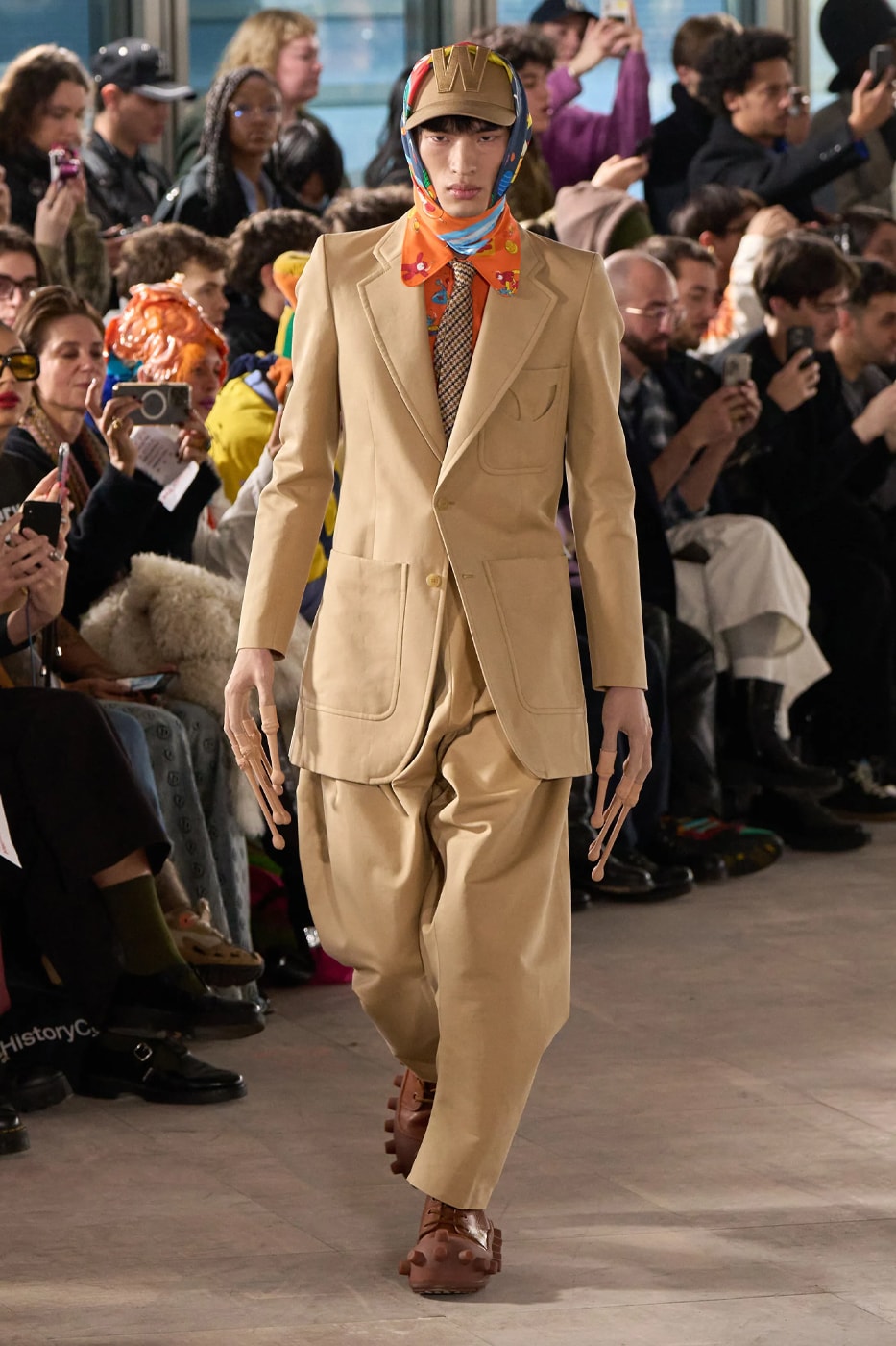 Walter Van Beirendonck FW25 Paris Fashion Week aliens come in peace tailoring future world 