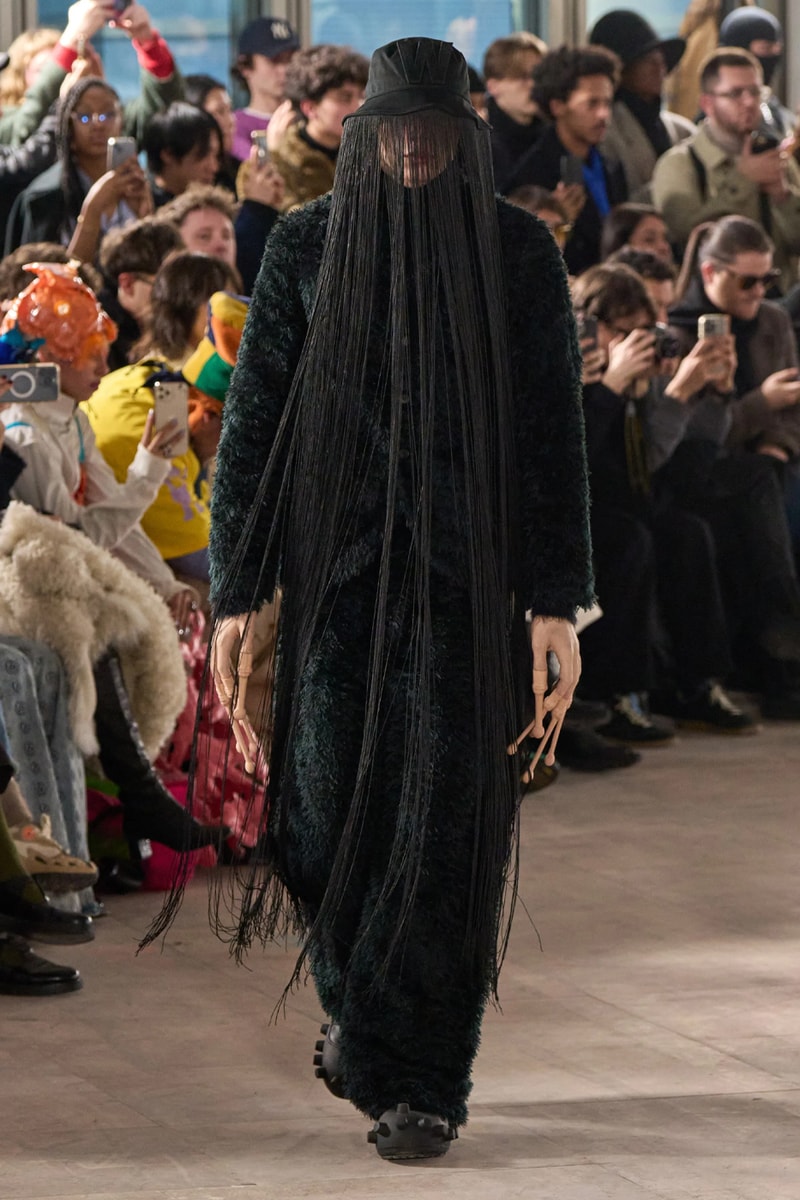 Walter Van Beirendonck FW25 Paris Fashion Week aliens come in peace tailoring future world 