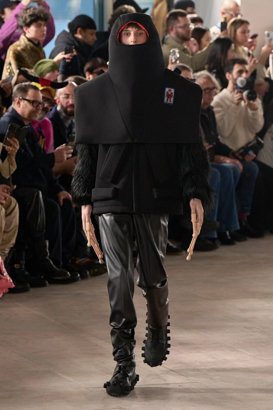 Walter Van Beirendonck FW25 Paris Fashion Week aliens come in peace tailoring future world 