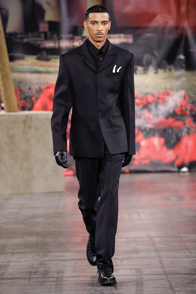 032c Fall/Winter 2025 “SUSPICIOUS MINDS” Collection Paris Fashion Week Runway Maria Koch Maison des Métallos Menswear Womenswear Unisex