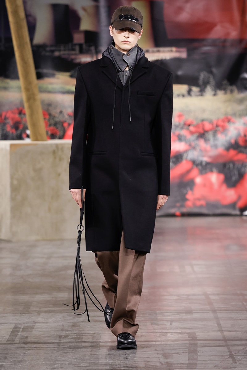 032c Fall/Winter 2025 “SUSPICIOUS MINDS” Collection Paris Fashion Week Runway Maria Koch Maison des Métallos Menswear Womenswear Unisex
