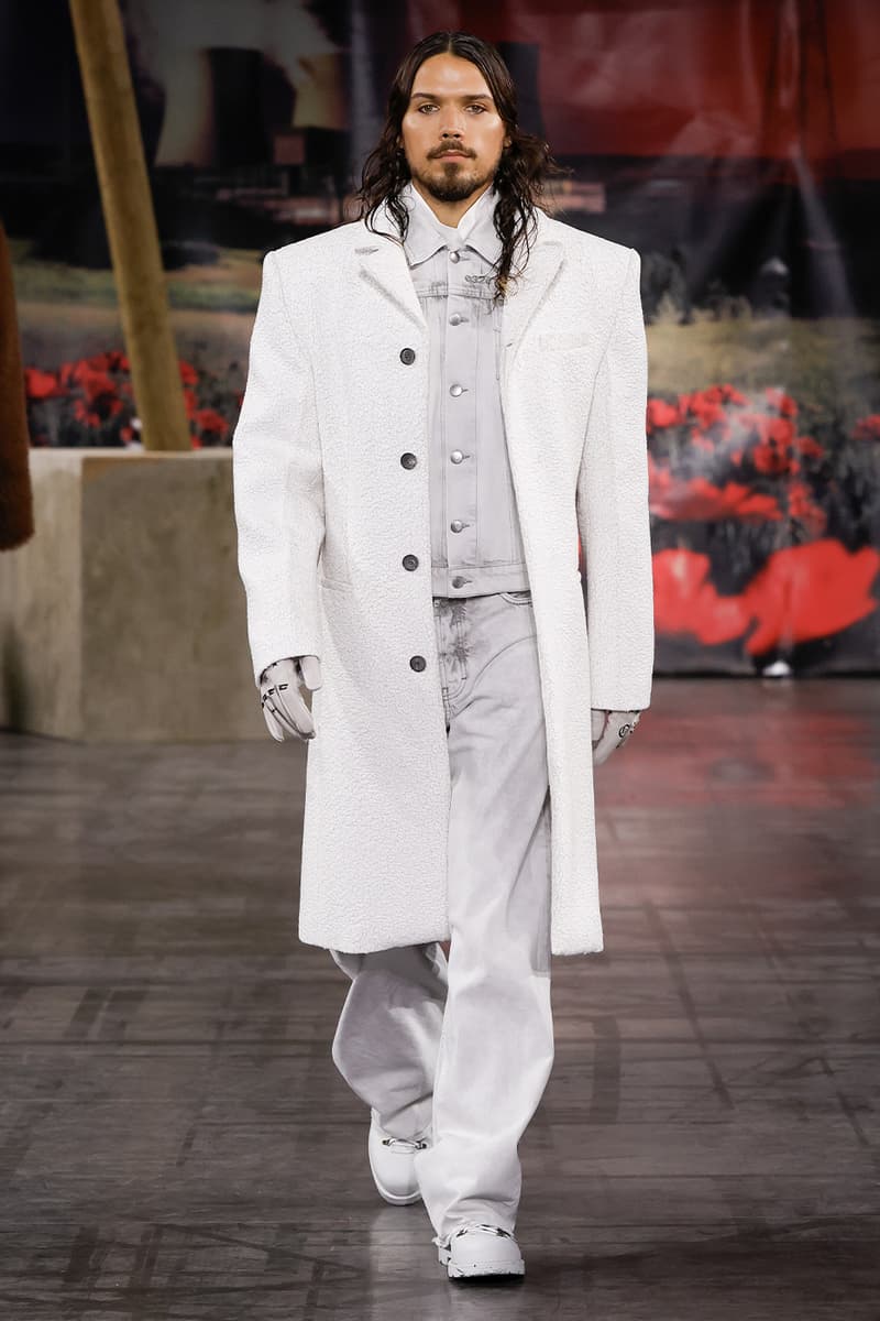 032c Fall/Winter 2025 “SUSPICIOUS MINDS” Collection Paris Fashion Week Runway Maria Koch Maison des Métallos Menswear Womenswear Unisex