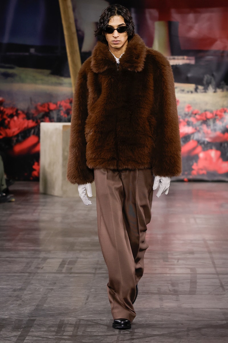 032c Fall/Winter 2025 “SUSPICIOUS MINDS” Collection Paris Fashion Week Runway Maria Koch Maison des Métallos Menswear Womenswear Unisex