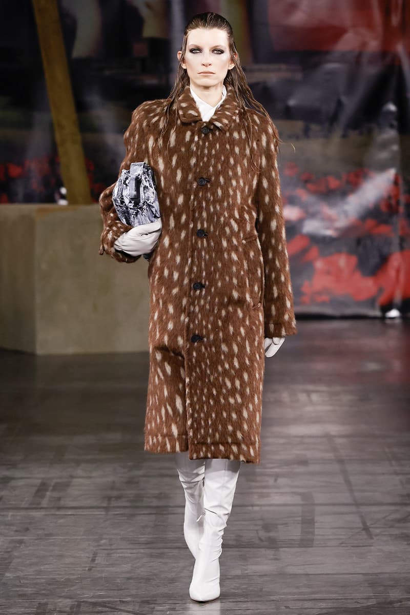 032c Fall/Winter 2025 “SUSPICIOUS MINDS” Collection Paris Fashion Week Runway Maria Koch Maison des Métallos Menswear Womenswear Unisex