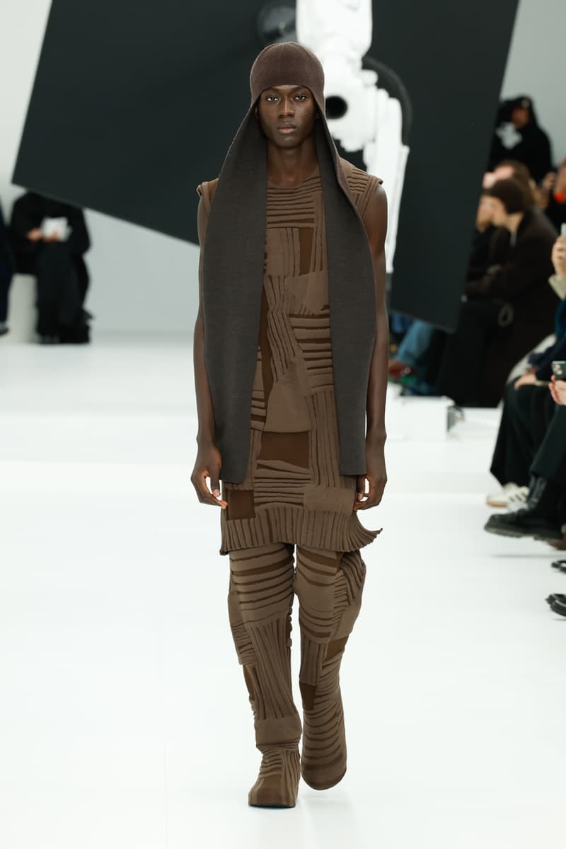 Issey Miyake Fall/Winter 2025 Collection Paris Fashion Week Men's FW25 Runway