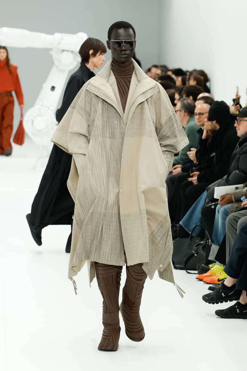 Issey Miyake Fall/Winter 2025 Collection Paris Fashion Week Men's FW25 Runway