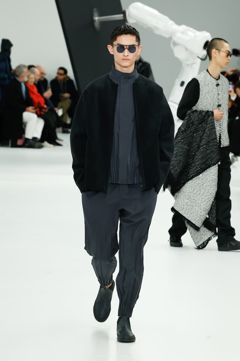 Issey Miyake Fall/Winter 2025 Collection Paris Fashion Week Men's FW25 Runway