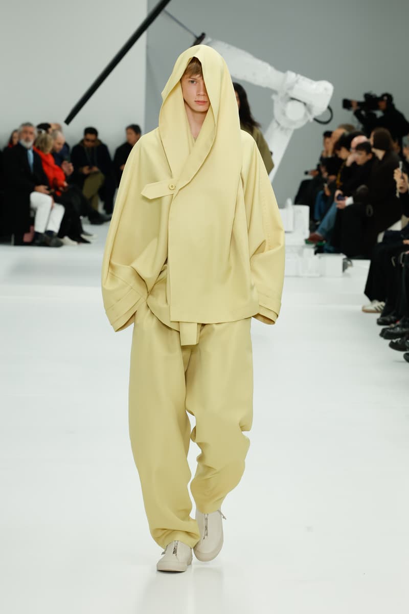 Issey Miyake Fall/Winter 2025 Collection Paris Fashion Week Men's FW25 Runway