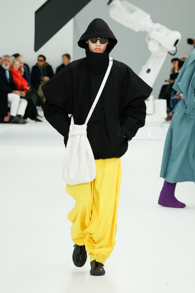 Issey Miyake Fall/Winter 2025 Collection Paris Fashion Week Men's FW25 Runway