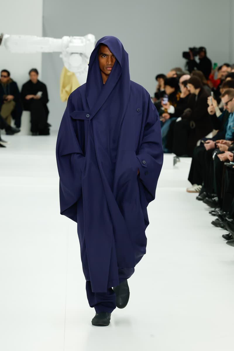 Issey Miyake Fall/Winter 2025 Collection Paris Fashion Week Men's FW25 Runway