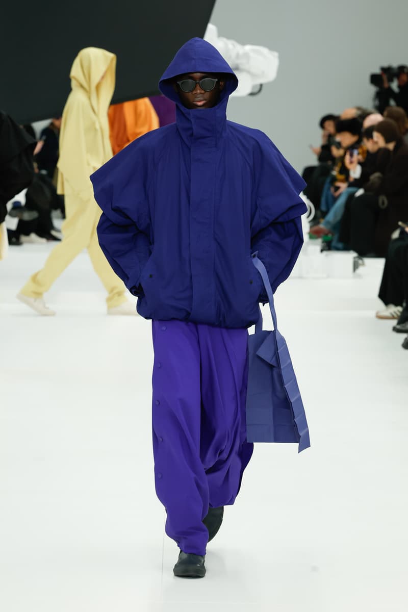 Issey Miyake Fall/Winter 2025 Collection Paris Fashion Week Men's FW25 Runway