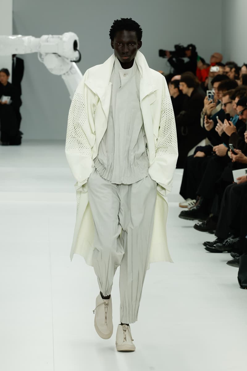 Issey Miyake Fall/Winter 2025 Collection Paris Fashion Week Men's FW25 Runway