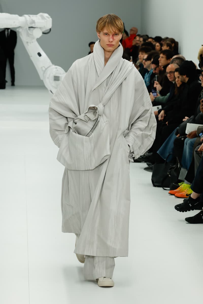 Issey Miyake Fall/Winter 2025 Collection Paris Fashion Week Men's FW25 Runway