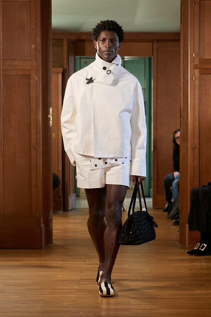 Jacquemus Spring 2025 Collection Simon Porte Runway Paris Fashion Week