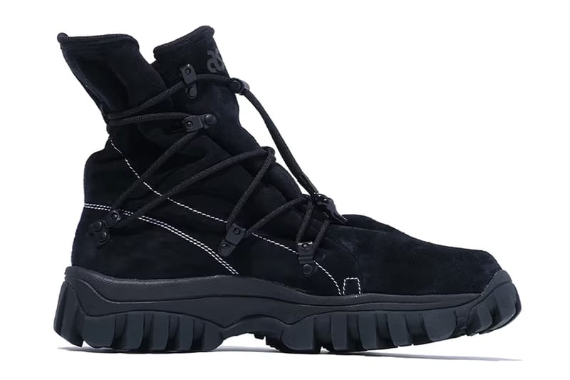 The ASICS Gel-Yeti Tokyo Hi GTX Surfaces In All-Black