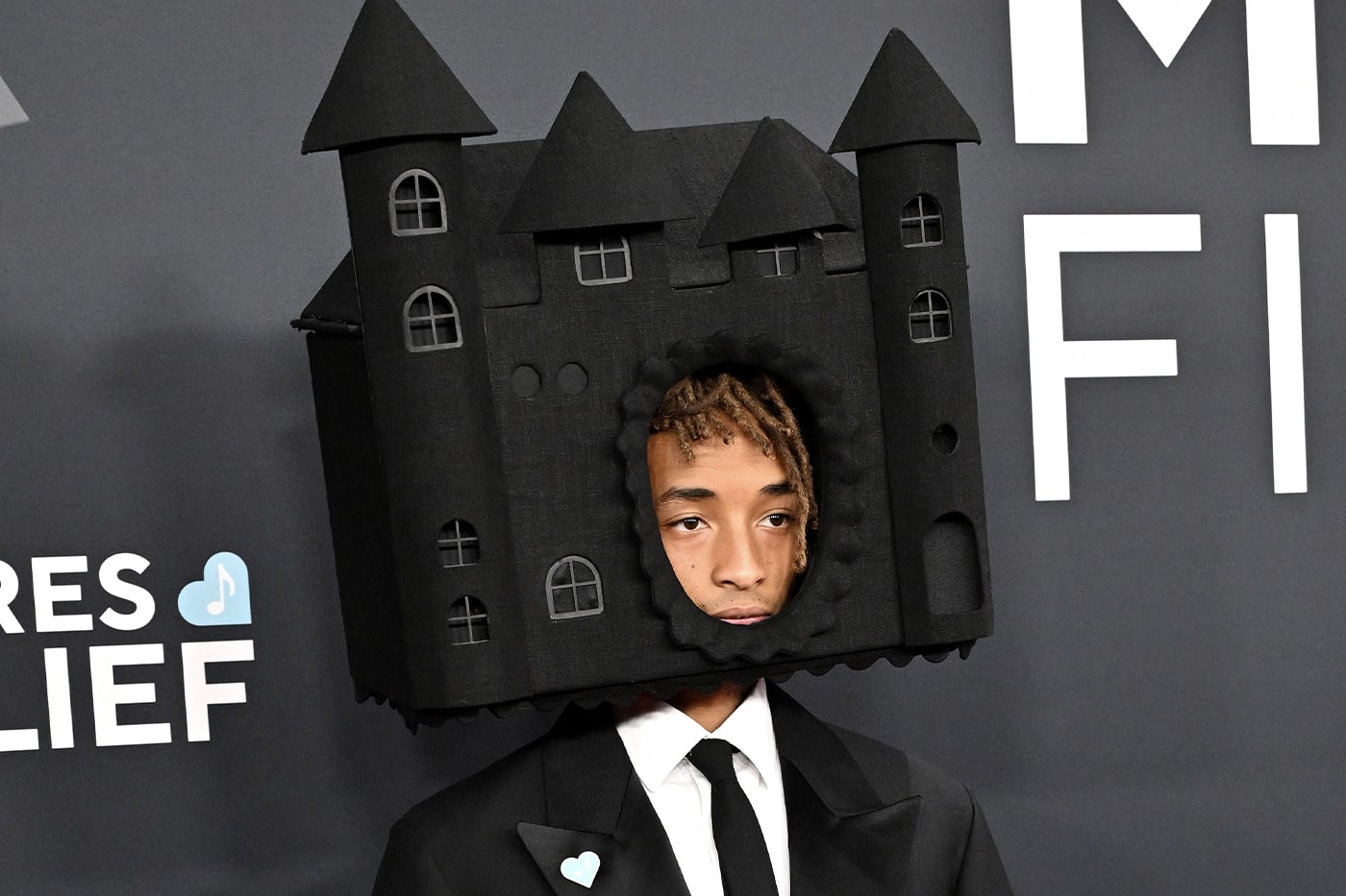 Jaden Smith's Grammy Castle Headpiece Retails for $4,600 USD 2025 grammys giant black castle Dora Abodi of Abodi Transylvania