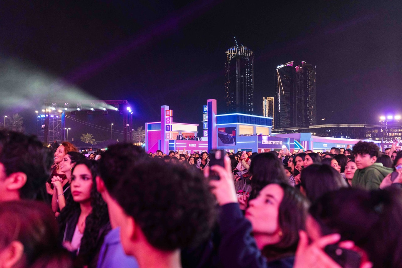 etisalat motb e& market outside the box dubai shopping festival market beauty brands fashion daves hot chicken homer lobster drunk elephant fenty huda retro modesh nineteen ninety two