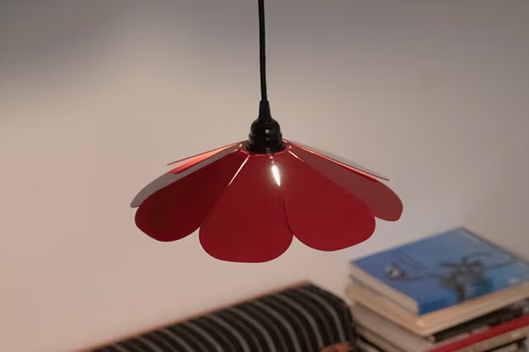 Sturdy Metal Meets Delicate Floral Forms in Alvaro Ucha Rodriguez's "Momento" Project