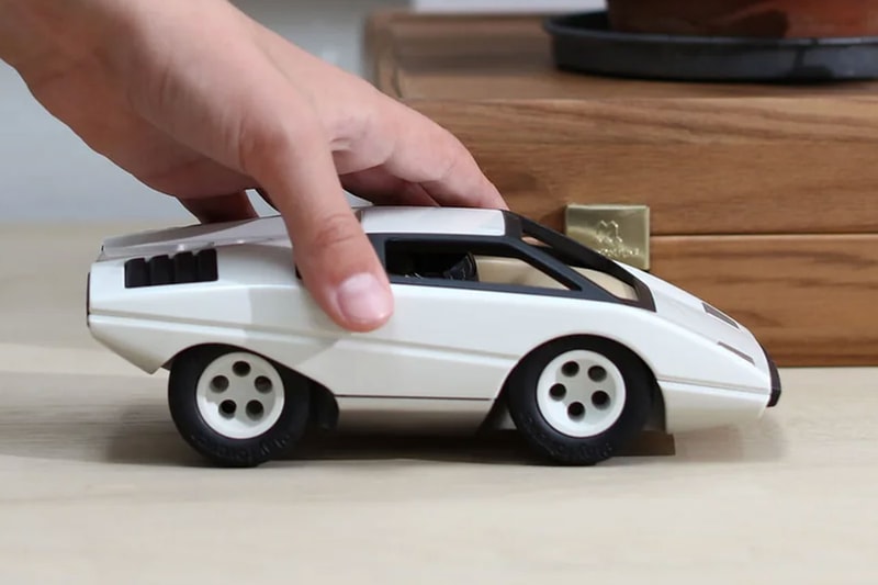 Playforever UFO Colomba Car Toy Release Info