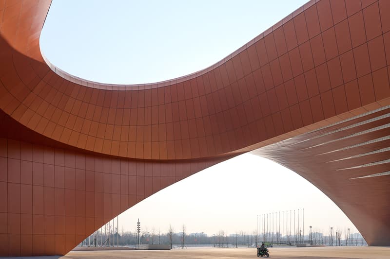 Zaha Hadid ArchitectsCapital International Exhibition & Convention Centre (CIECC) Beijing