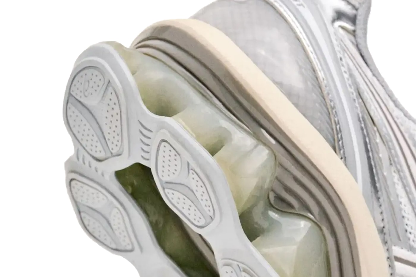 Lapstone & Hammer x ASICS GEL-KINETIC FLUENT “White/Seal Gray”  Release Info