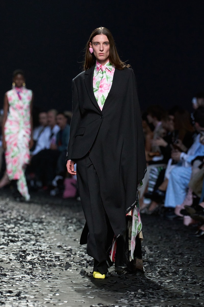 moschino fall winter 2025 runway colllection Adrian Appiolaza