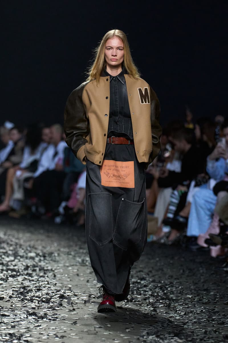 moschino fall winter 2025 runway colllection Adrian Appiolaza