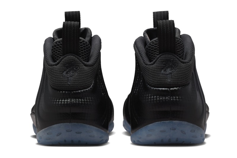 Nike Air Foamposite One Carbon Fiber HF2902-002 Release date info store list buying guide photos price