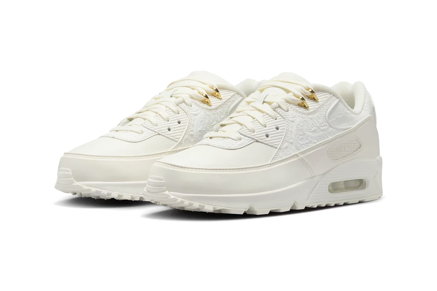Olaolu Slawn Nike Air Max 90 Collaboration Sneakers Trainers Shoes Fashion Streetwear Artwork London UK Shoreditch Pop-Up