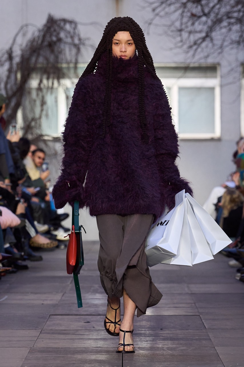 SUNNEI Fall/Winter 2025 Collection Milan Fashion Week FW25 Runway