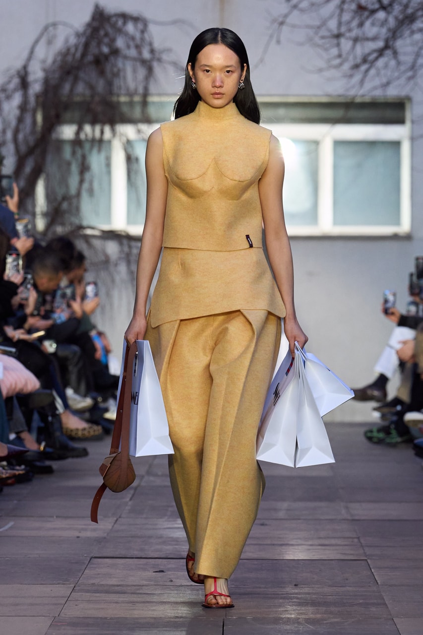 SUNNEI Fall/Winter 2025 Collection Milan Fashion Week FW25 Runway